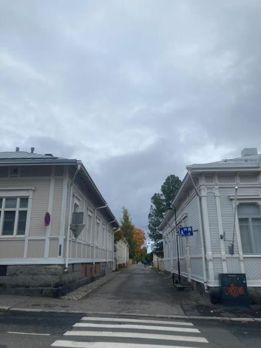 Mukava Saunallinen Kaksio Omalla Sisaeaenkaeynnillae Ja Ilmaisella Autopaikalla Kuopio Extérieur photo