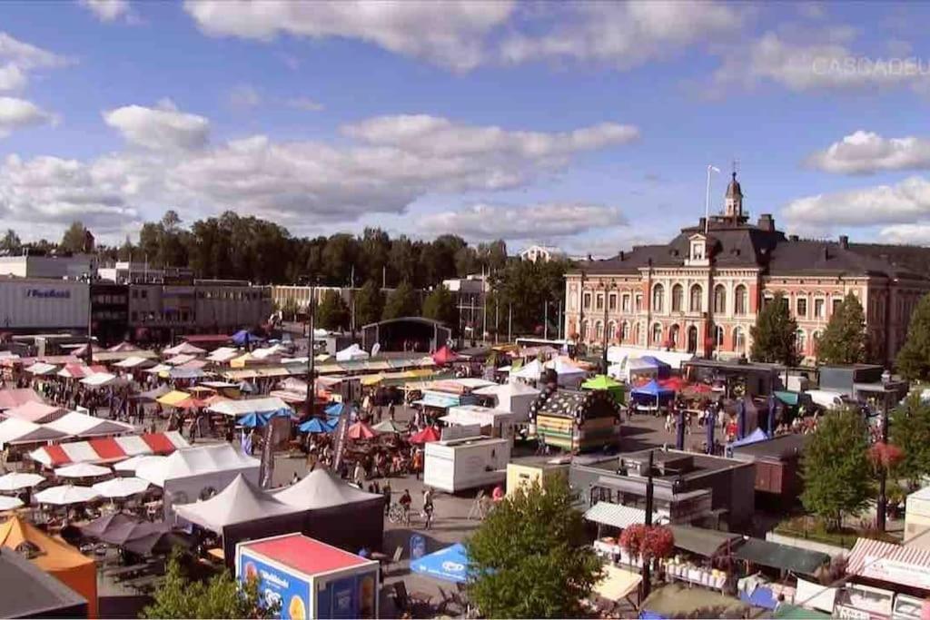 Mukava Saunallinen Kaksio Omalla Sisaeaenkaeynnillae Ja Ilmaisella Autopaikalla Kuopio Extérieur photo