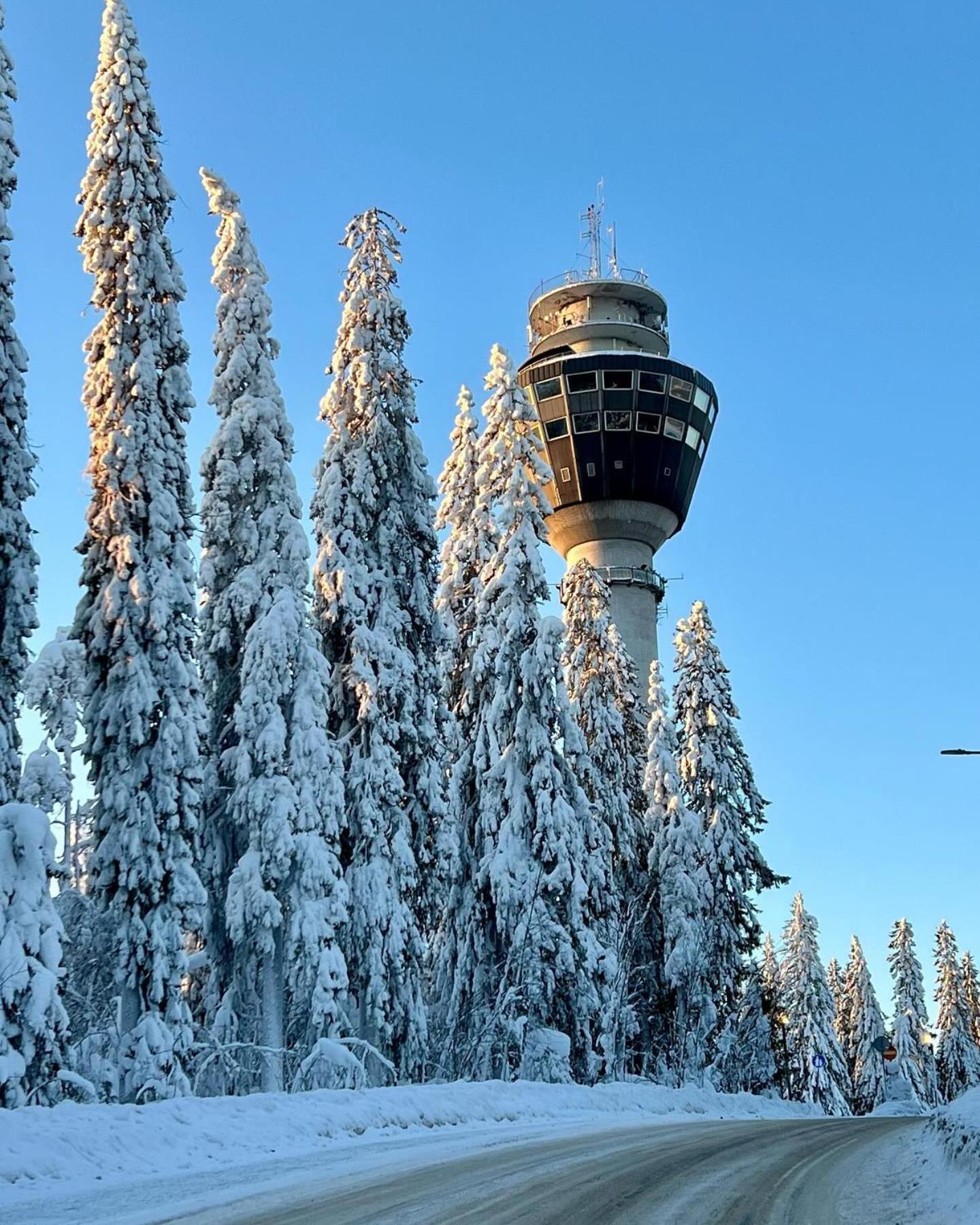 Mukava Saunallinen Kaksio Omalla Sisaeaenkaeynnillae Ja Ilmaisella Autopaikalla Kuopio Extérieur photo